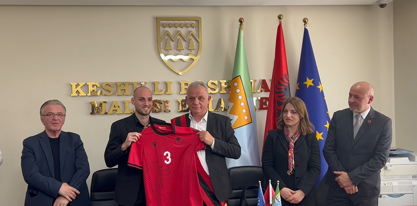 Mitaj  Broja dhe Uldedaj shpallen  Qytetar Nderi  në Malësi të Madhe