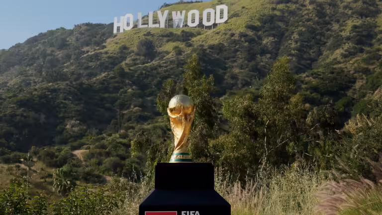 FIFA zyrtarizon 5 rregulla të reja në futboll