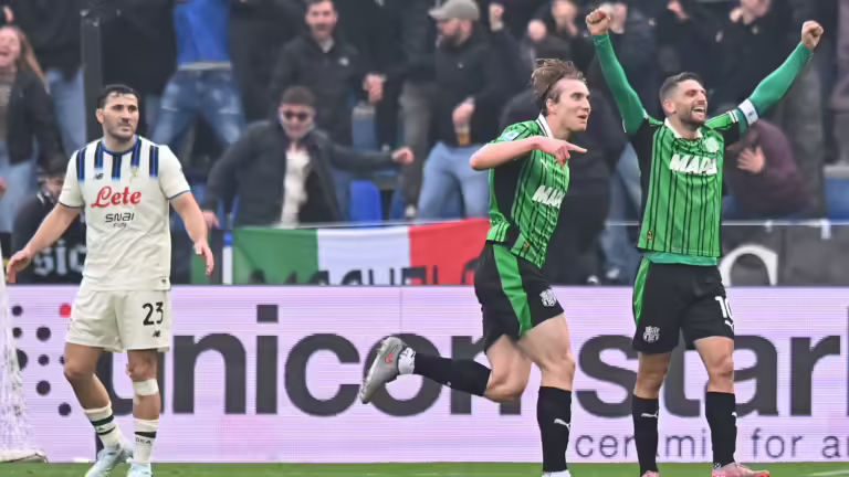 Sassuolo fitore spektakolare me 10 lojtarë ndaj Atalantës