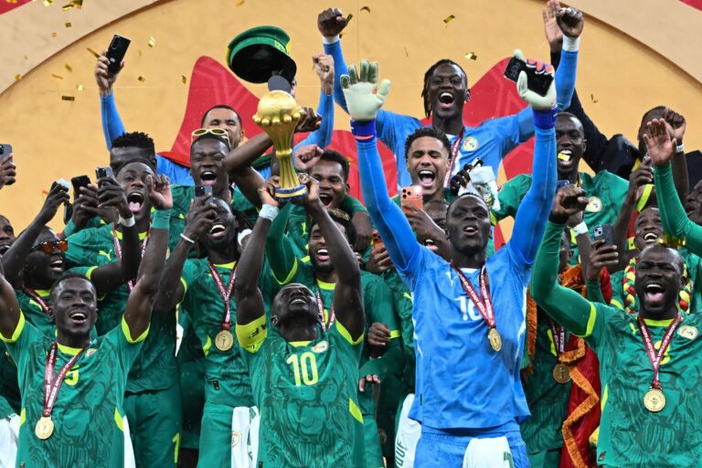 Senegali refuzon të rikthejë trofeun pas vendimit të Konfederatës Afrikane