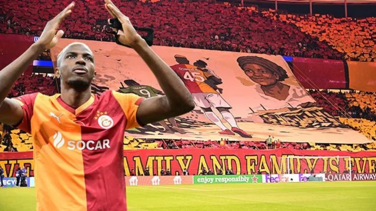 Tifozët e Galatasaray bën një koreografi spektakolare për Osimhen, përlotet sulmuesi