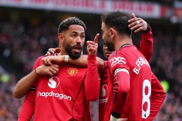 United fitore spektakolare ndaj Aston Villës, blindon vendin e tretë (VIDEO)