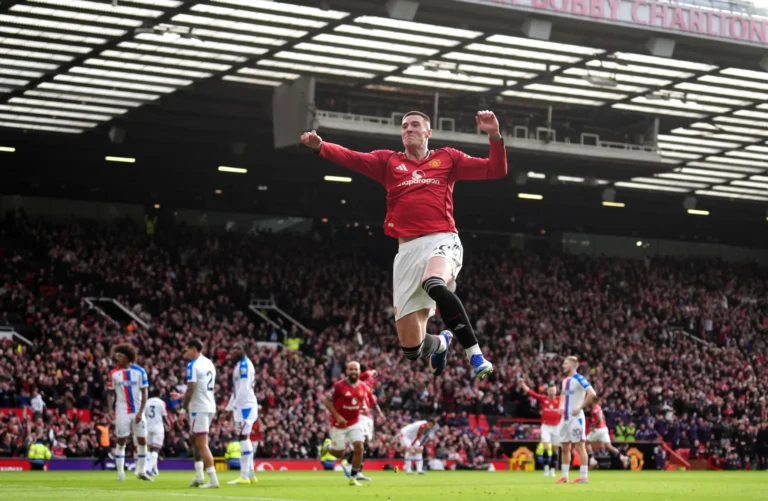PREMIER LEAGUE/ United përmbys C.Palace, Fulham befason Tottenhamin