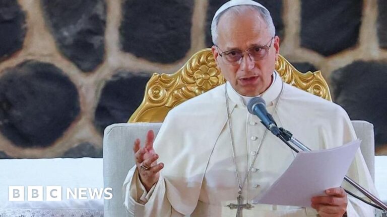 Pas sherrit me Trump, Papa Leo sulmon udhëheqësit që financojnë luftërat