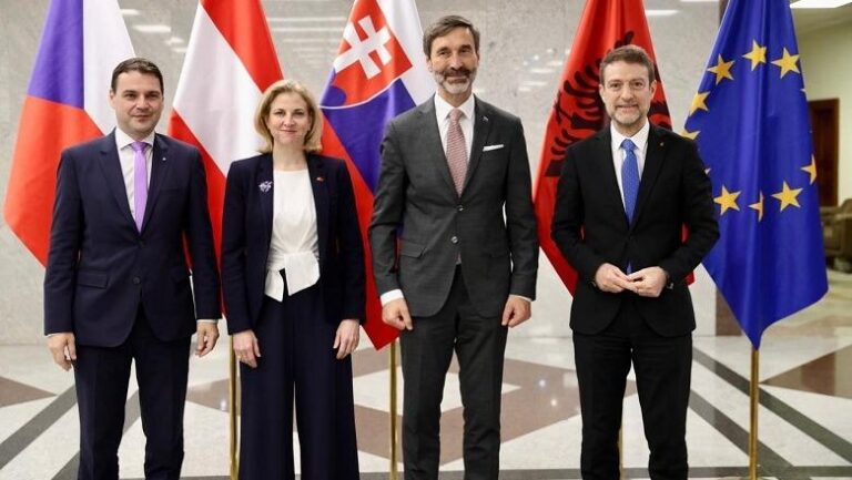 Anëtarësimi në BE, ministri Hoxha: Prioritet për Shqipërinë, presim sa më shpejt përmbushjen e IBAR