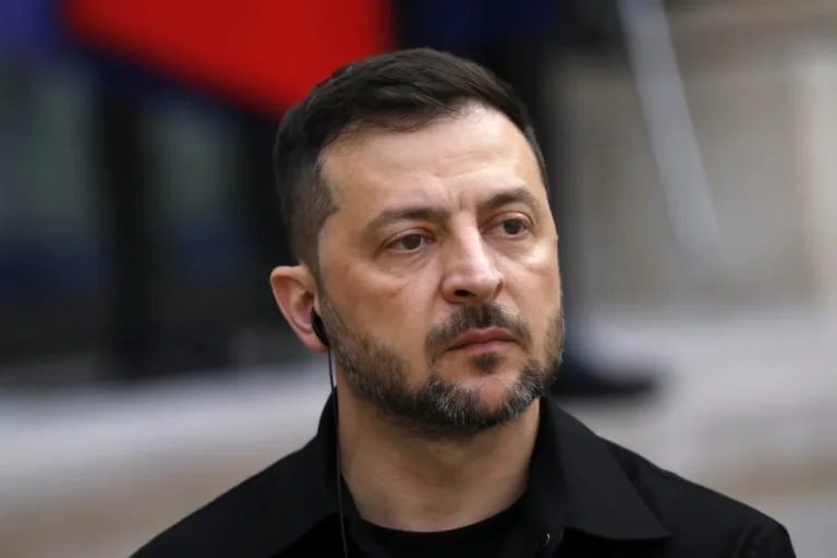 Zelensky paralajmëron Rusinë kundër shkeljes së armëpushimit të Pashkëve Ortodokse