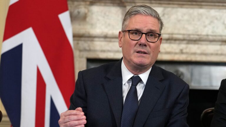 Keir Starmer: “Jam i lodhur” me Trumpin dhe Putinin që ndikojnë në kostot e energjisë në Mbretërinë e Bashkuar