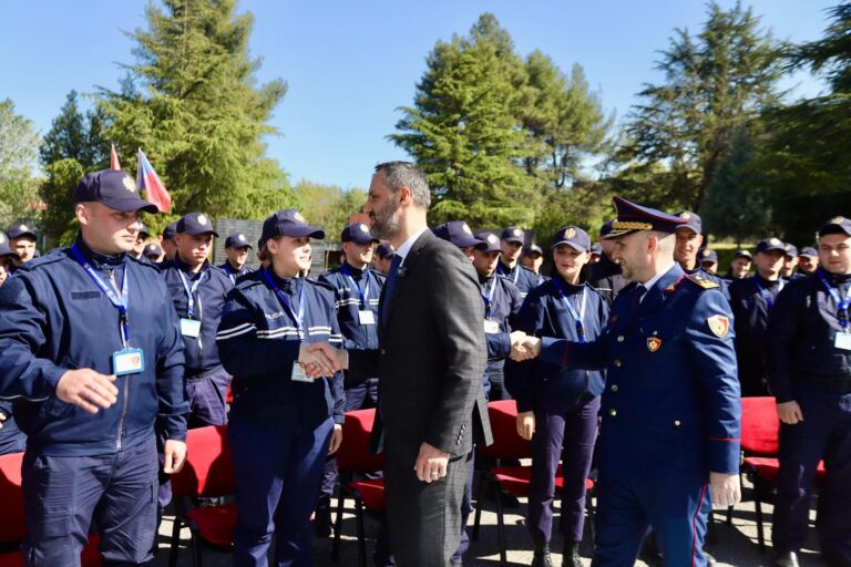 Rritja pagave për Policinë, Lamallari takim me studentë e Akademisë së Sigurisë: Po hyni në një sistem që po ndryshon