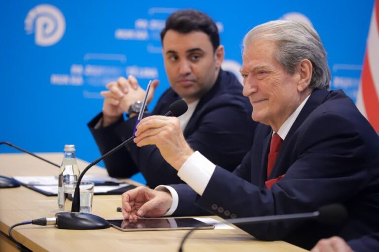 Berisha akuzon Ramën për fshehje të vonesës së konferencës ndërqeveritare me BE-në
