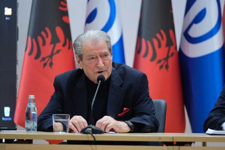 Protesta më 8 maj, Berisha: Dy çështje themelore, farsën elektorale dhe mbrojtjen e vjedhjeve nga Rama