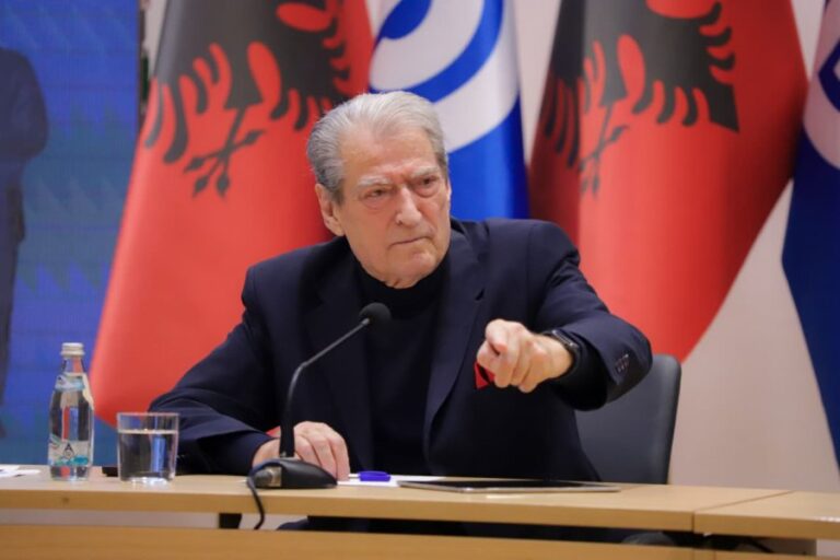 Çmimi i naftës, Berisha: Shqiptarët po vidhen, 60% të çmimit për çdo litër e merr qeveria