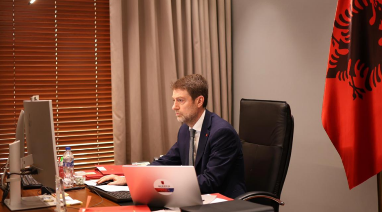 Ministri Ferit Hoxha takim virtual me homologë nga 40 vende: Përpjekje për të rihapur Ngushticën e Hormuzit