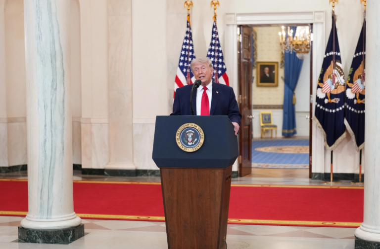 Shtëpia e Bardhë: Trump nuk e ka miratuar ende armëpushimin 45-ditor për luftën në Iran