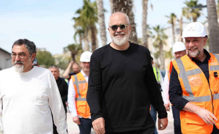 Rama poston fotot nga Vlora: Punët flasin vetë, sezoni turistik pritet me optimizëm