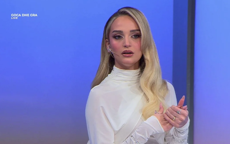 Aludimet se babi është në burg  Selin përballet live me foton