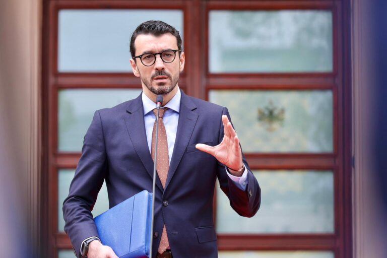 100 milionë lekë mbështetje për biznesin, miratohen zonat prioritare në 4 bashki për Paketën e Maleve