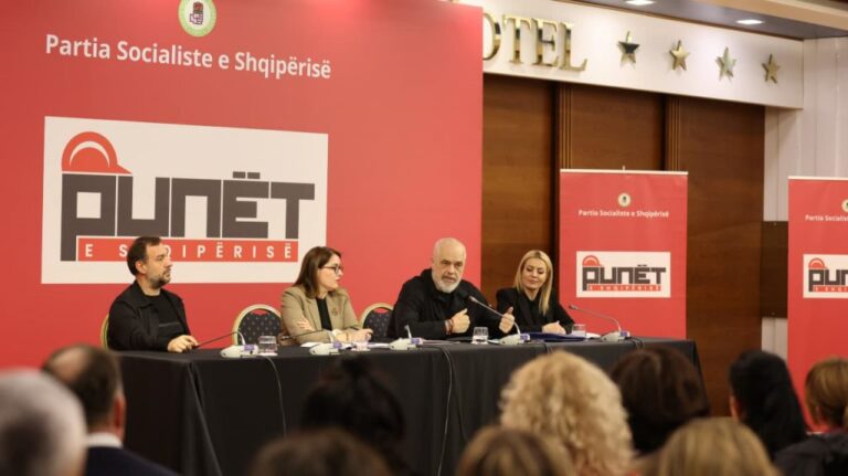 Rama: Familjarë ose prindër që kujdesen për persona me aftësi ndryshe do t’u paguhen sigurimet shoqërore nga shteti