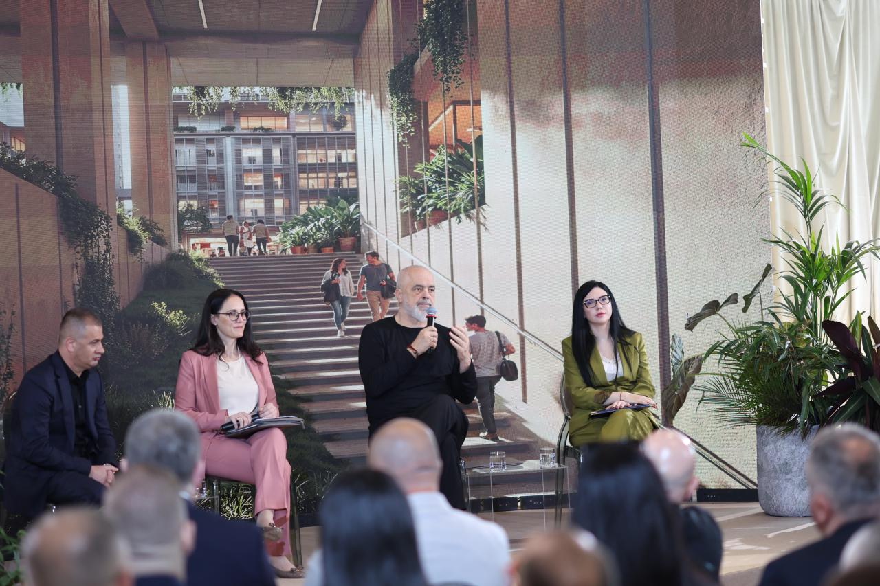 ministrja-ibrahimaj-thjeshtim-i-procedurave-per-porte-turistike-stimulon-projektet-strategjike