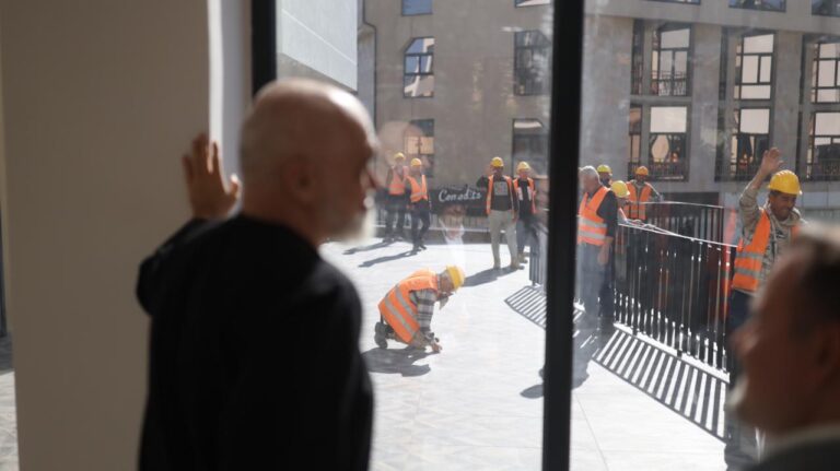 VIDEO/ Rama në shkollën ”22 Tetori”, shndërrohet në qendër moderne arsimi dhe komunitare