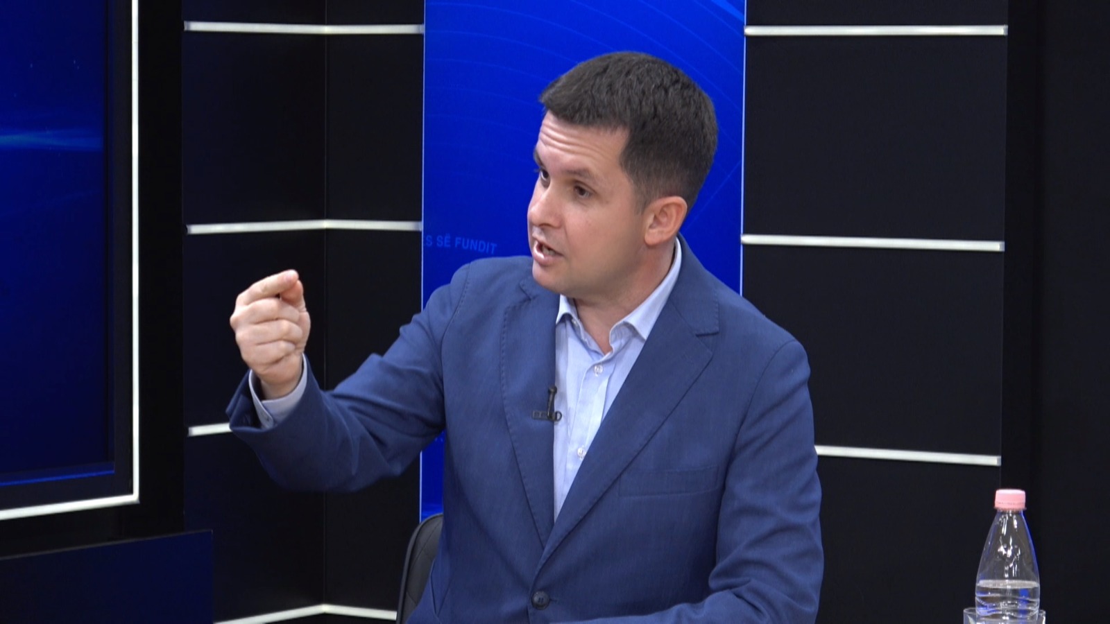 Pse u largua Alimehmeti nga Ervin Salianji 