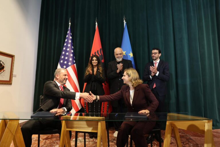 Marrëveshja me Amerikën, Rama: Vlora kthehet në pikë kyçe për energjinë në Europën Juglindore