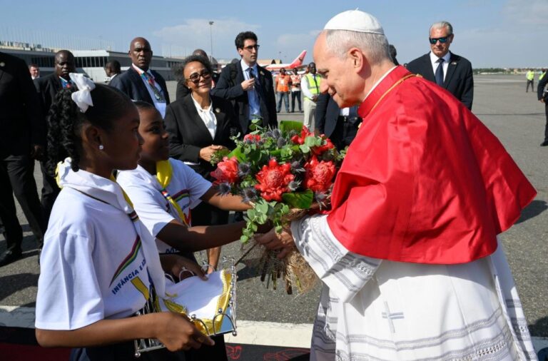 Udhëtimi i Papa Leonit XIV në Afrikë, një thirrje për të ndryshuar zemrën
