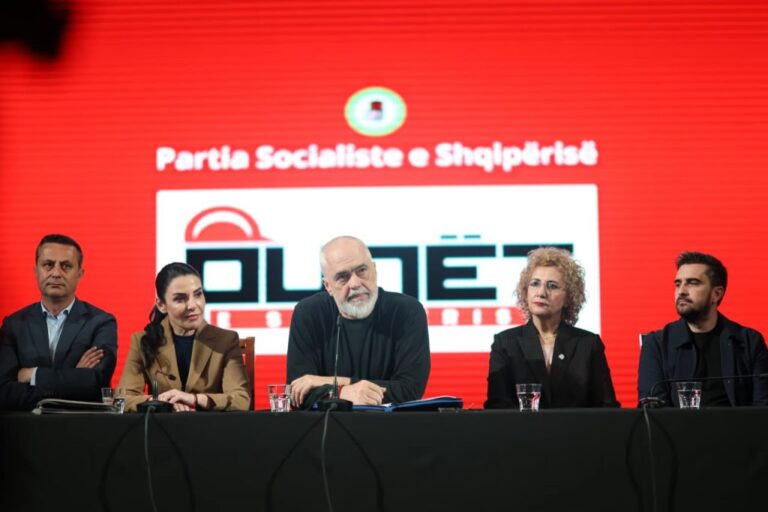 Rama në Fier: Komunikim intensiv me bazën e Partisë Socialiste, fokus te reformat dhe pagat