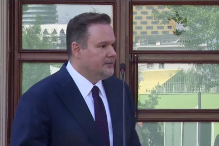 Ministri për Pushtetin Vendor: Autobusë elektrikë nëpër qytete, projekti nis brenda vitit