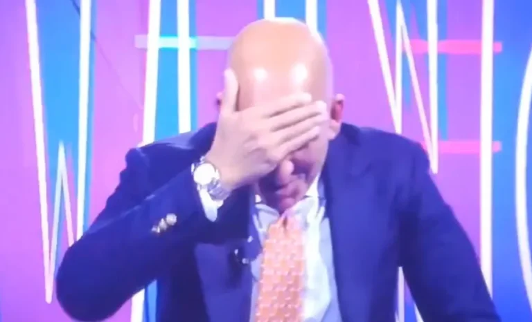 Po bën xhiron e botës/ “Tërbohet” Di Canio, i bie me kokë tavolinës (VIDEO)