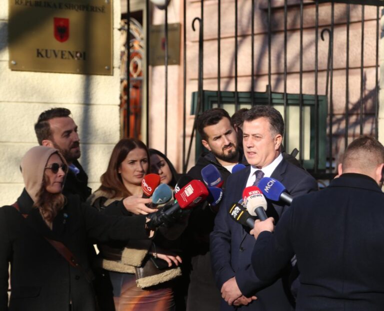 Rrëzohen ankimimet, Flamur Noka dhe Elda Hoti nuk do të shkelin në Kuvend