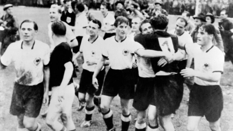 Gjermano-perëndimorët kampionë të paparashikuar të botës (Zvicër, 1954)