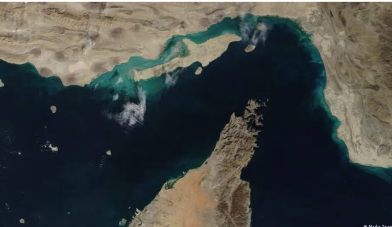 SHBA-ja valë të re sulmesh në Hormuz. Irani godet bazat amerikane në Jordani, Bahrein dhe Kuvajt