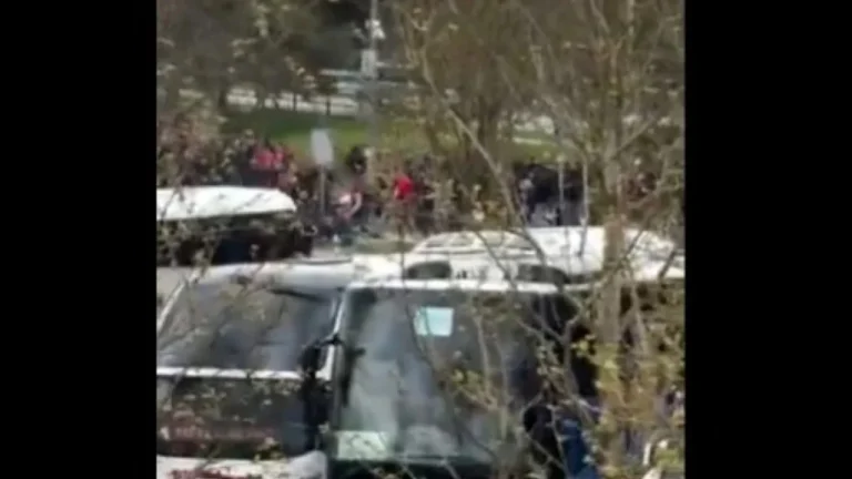 Incidente jashtë “Allianz Arena” para ndeshjes Bayern-Stuttgart, arrestohen mbi 100 tifozë