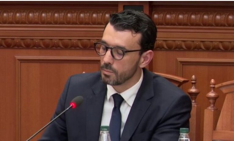 Karakaçi: Porti i Porto Romanos, projekt strategjik për zhvillimin e vendit