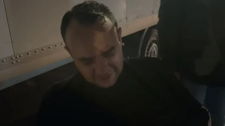 U sulmua me gaz lotsjellës, Klevis Balliu niset drejt urgjencës