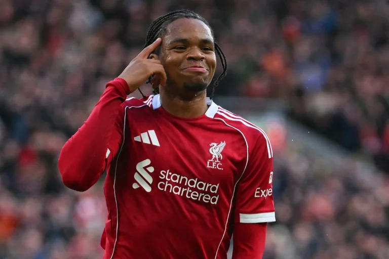 Liverpooli rigjen fitoren në Premier League, mposht Fulham