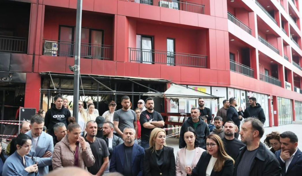 Manastirliu takon banorët e pallatit të dëmtuar nga zjarri  Bonus qiraje dhe dëmshpërblim i dëmeve