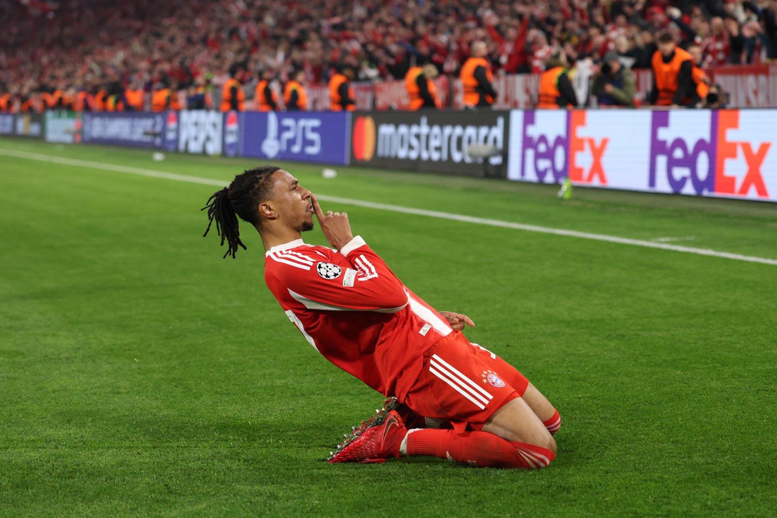 Rummenigge  Nuk ka ofertë në botë që na privon nga Olise 