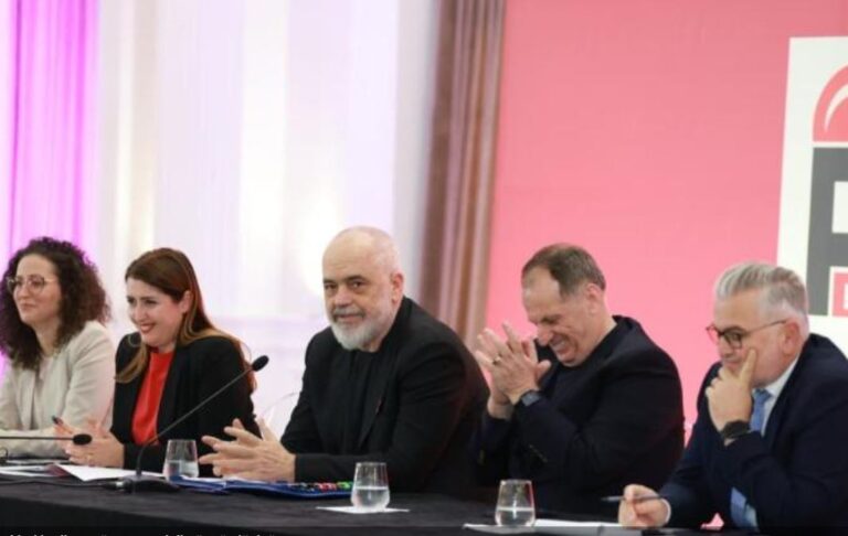 Kryeministri Rama: Kemi detyrën historike për ta çuar Shqipërinë në BE, të 27-të vendet na duan