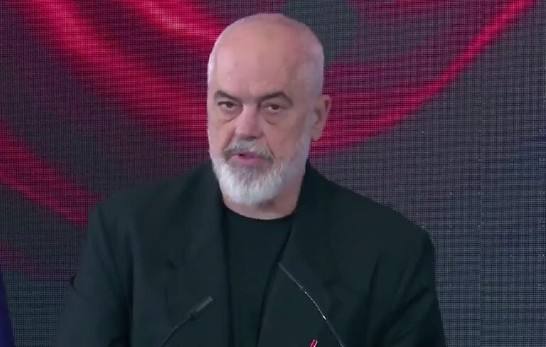 Rama mbledh sot drejtuesit politikë të qarqeve në selinë e PS
