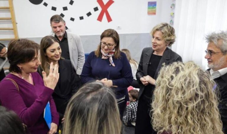 Ligji për Kujdesin Alternativ, ministrja Sala: Çdo fëmijë ka të drejtë të rritet në familje