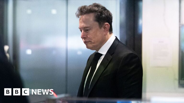 Tesla vlerëson pagën e Musk në 158 miliardë dollarë, por ai nuk e merr menjëherë