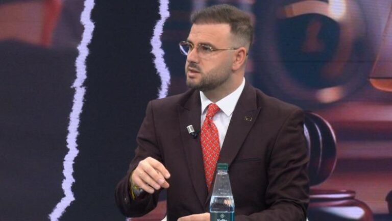 Avokati Reçi: Mbyllja e Veliajt në kafaz është e papranueshme
