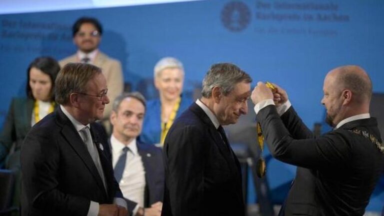 Mario Draghi paralajmëron fundin e epokës amerikane në Europë
