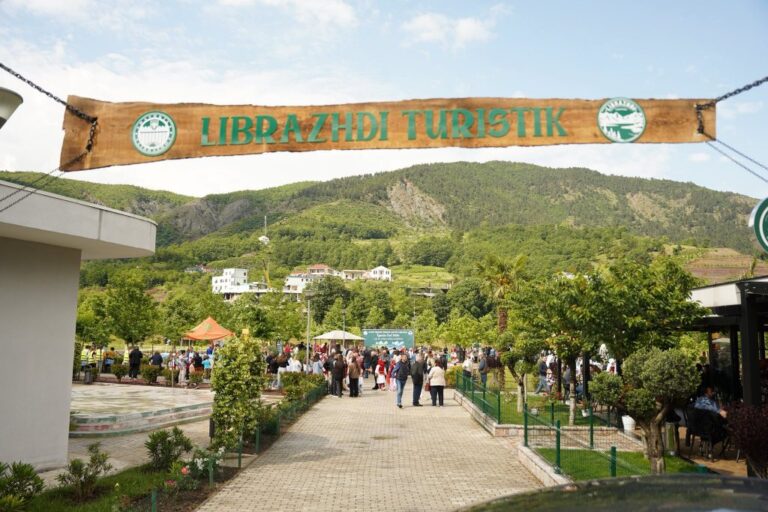 “Egnatia Fest 2026” çeli sot sezonin turistik në Parkun e Qershive, në Librazhd