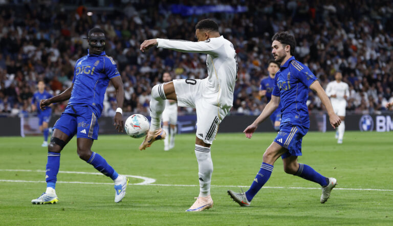 Bernabéu vërshëllen Mbappé, acarohen tifozët