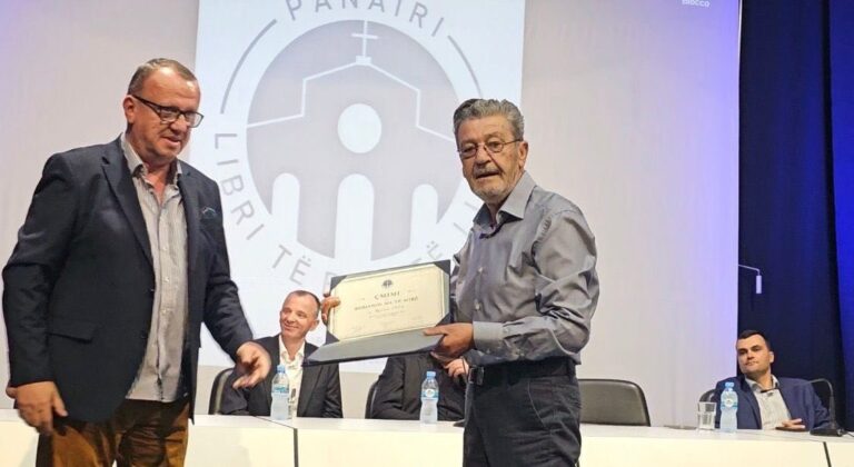 Kur krijuesit madhështojnë shpirtin e qyteti, Benet Beci: “Libri të ban të lirë”, një festë e kulturës në Shkodër