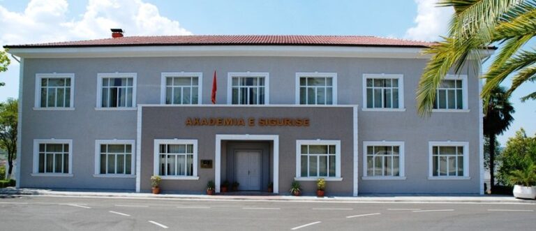 Helmimi i studentëve në Akademinë e Policisë, Prokuroria thërret kreun e AKU-së