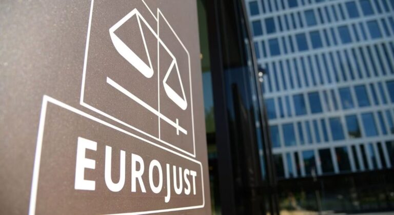 Eurojust: Bashkëpunimi SPAK–Itali godet trafikun e drogës, 170 arrestime dhe 7 ton të sekuestruara që nga 2018
