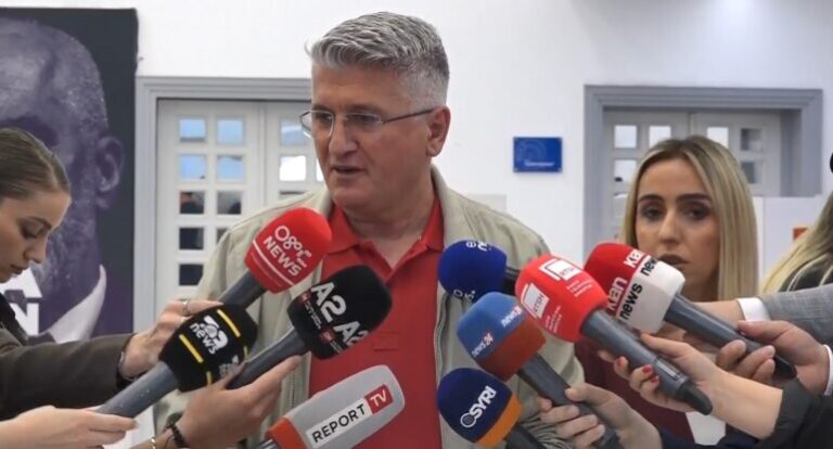 Voton edhe Gjekmarkaj për Berishën: Pa garë, procesi ngjan me referendum
